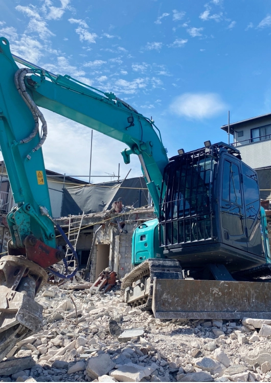 資材の分別作業